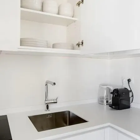 Apartment King Deluxe With Ac *